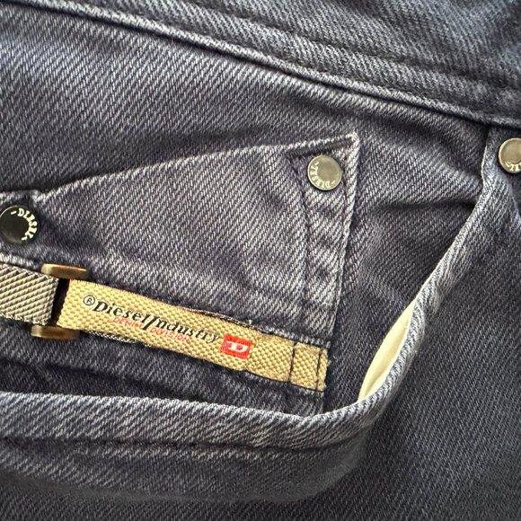 Diesel Jeans Mens 34x34 Blue Darron Regular Slim Tapered Designer Ink Dyed 100% - Picture 2 of 6
